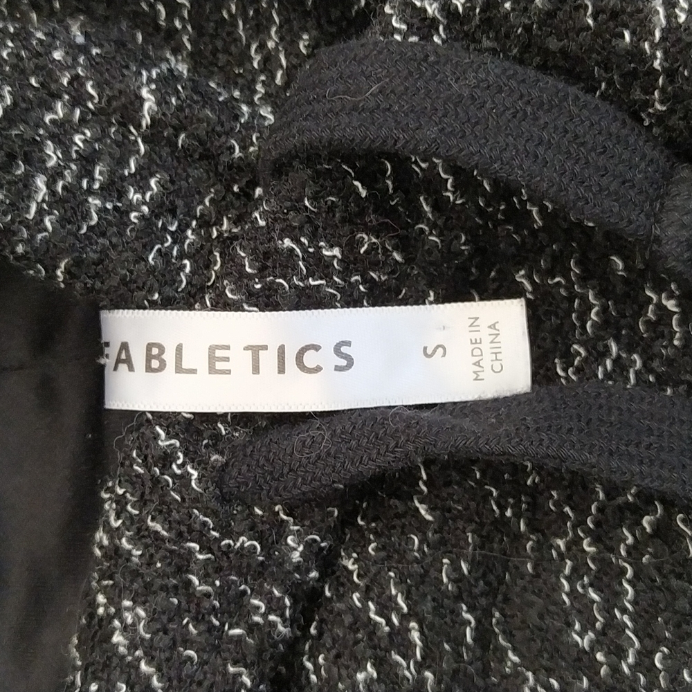 Fabletics Sweatshirt - Picture 2 of 6